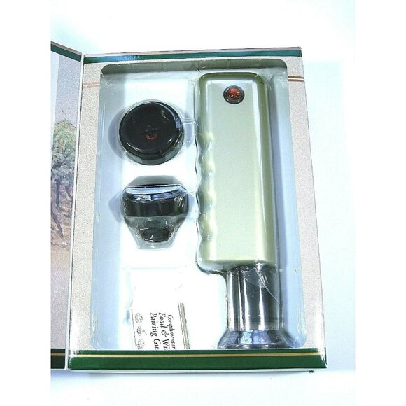 Napa Essentials Wine Bottle Vacuum Sealer battery operated NEW SEALED box GIFT - Picture 2 of 3